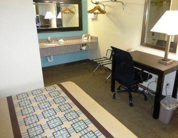 Red Roof Inn Mobile - Midtown 外观 照片
