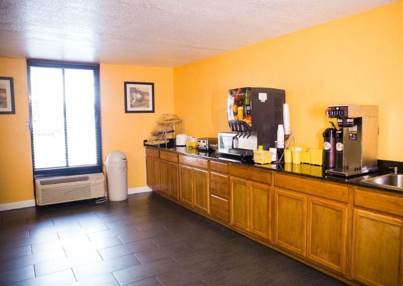 Red Roof Inn Mobile - Midtown 外观 照片